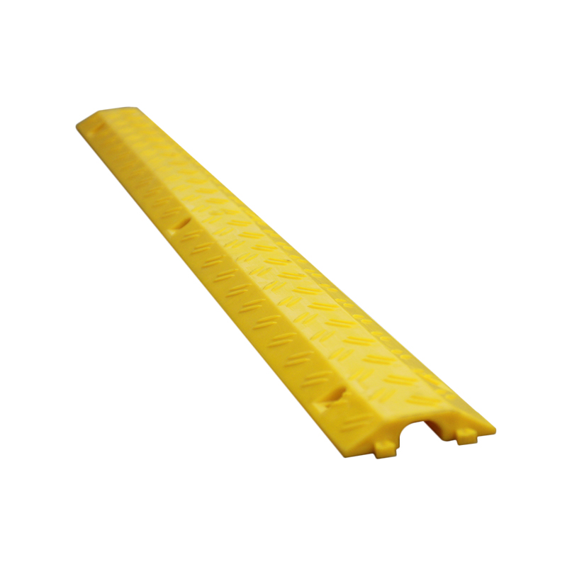 Wholesale Deceleration Strip Rubber Speed Bump Cable Wire Protector Rubber Ramp