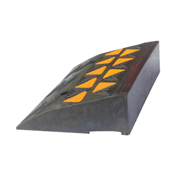 High Pressure Resistance Wheelchair Rubber Parking Driveway Vehicle Curb Ramp