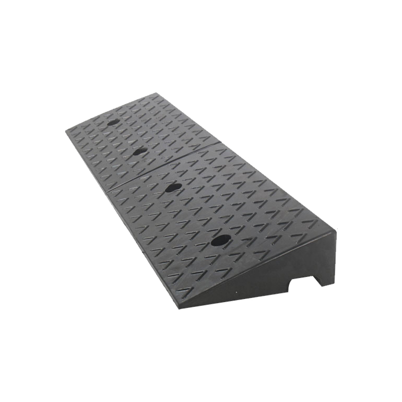 V-shaped 100mm Height flexible Street Door of warehouse car ramp/rubber kerb ramp